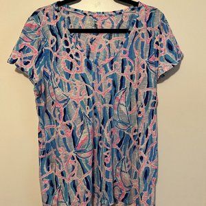 Lilly Pulitzer tshirt